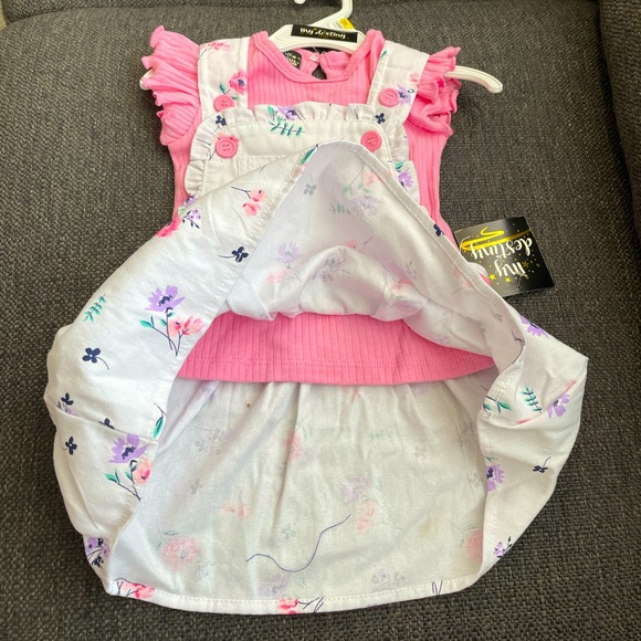 Matching set for baby - Picture 2 of 3